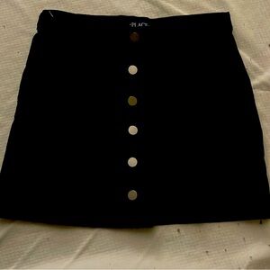 The Children’s Place Black Velvet Button-Front Skirt (Size 10)